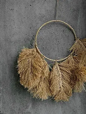 HANGING LEAVES WALL DECOR