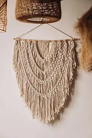 MACRAME TRIANGLE
